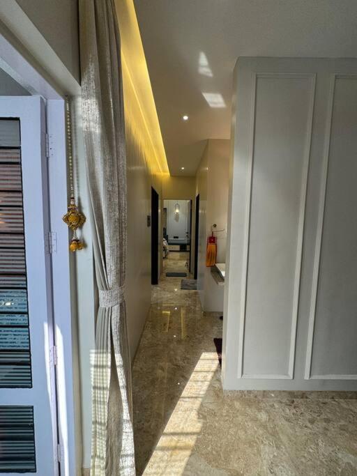 Heart Of Downtown Luxurious2bhkprabhat Rd,deccan *
