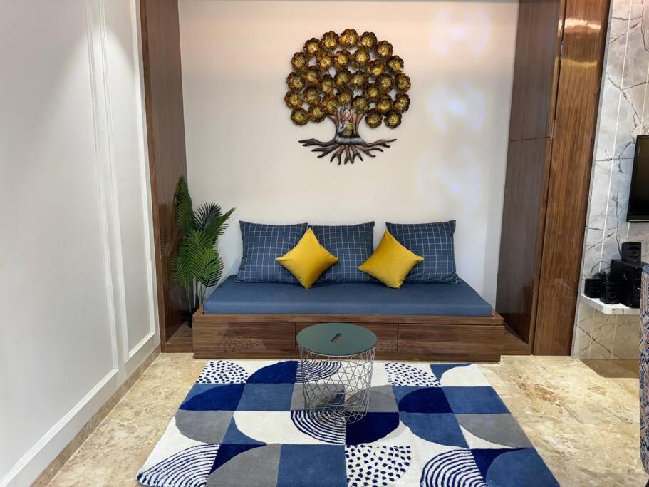 Apartment Heart Of Downtown Luxurious2bhkprabhat Rd,deccan *