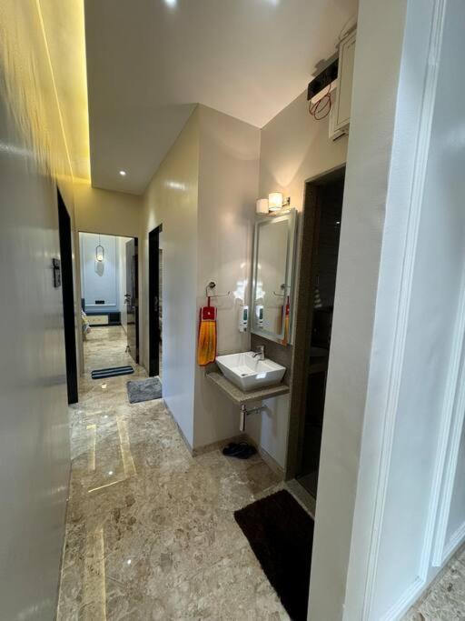 Heart Of Downtown Luxurious2bhkprabhat Rd,deccan *